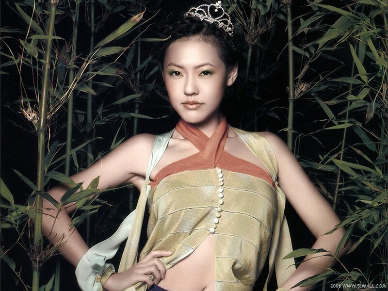 woman in traditional dress with tiara