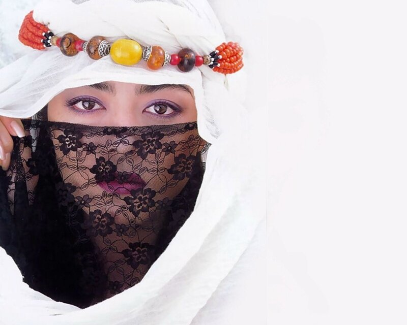 woman in traditional headwear