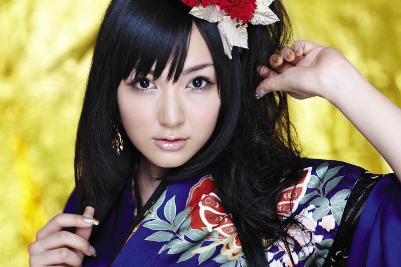 woman in traditional japanese attire
