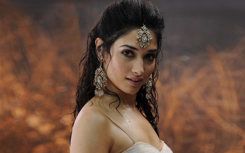 woman in traditional jewelry