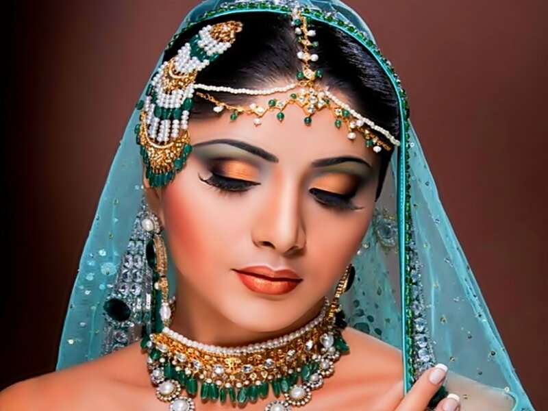 Woman in Traditional Jewelry — Green