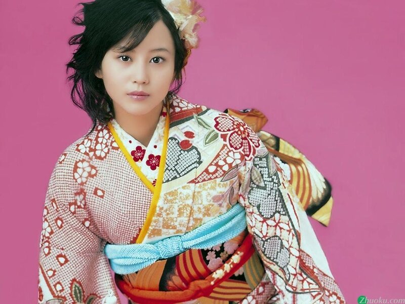 woman in traditional kimono