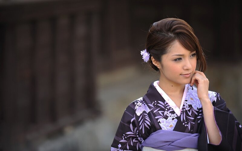 woman in traditional kimono