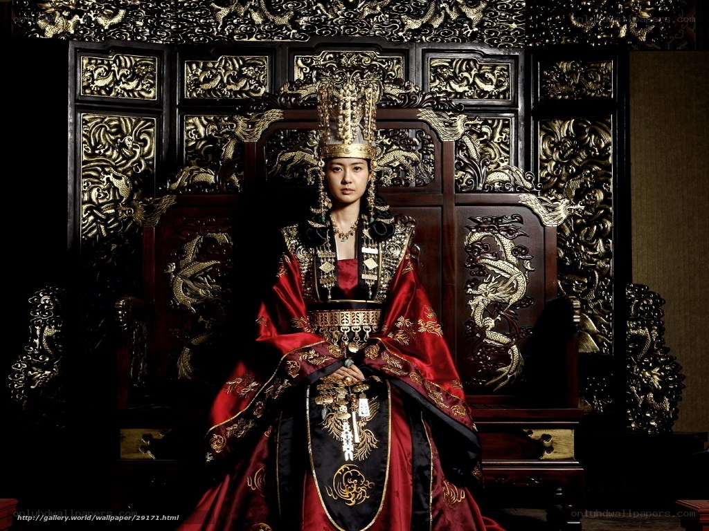 woman in traditional korean attire