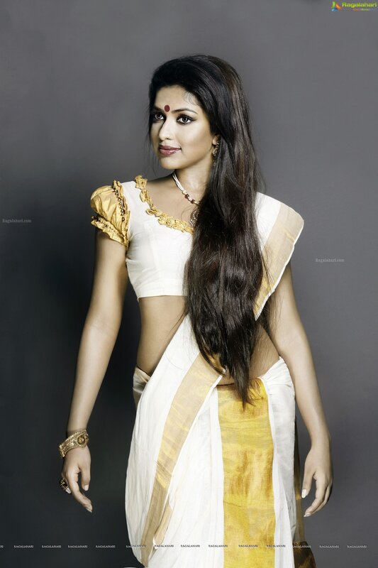woman in traditional saree