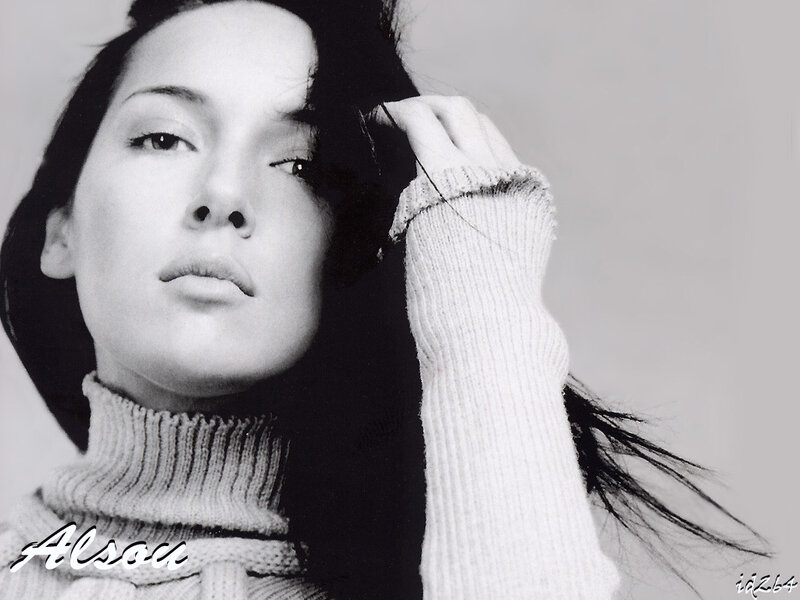 woman in turtleneck sweater