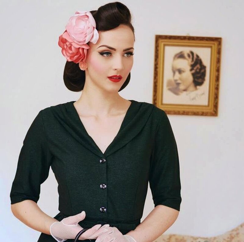 Woman in Vintage Dress — Green, Confident