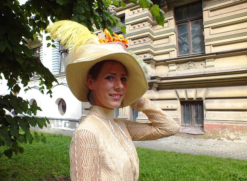 Woman in Vintage Hat — Beige