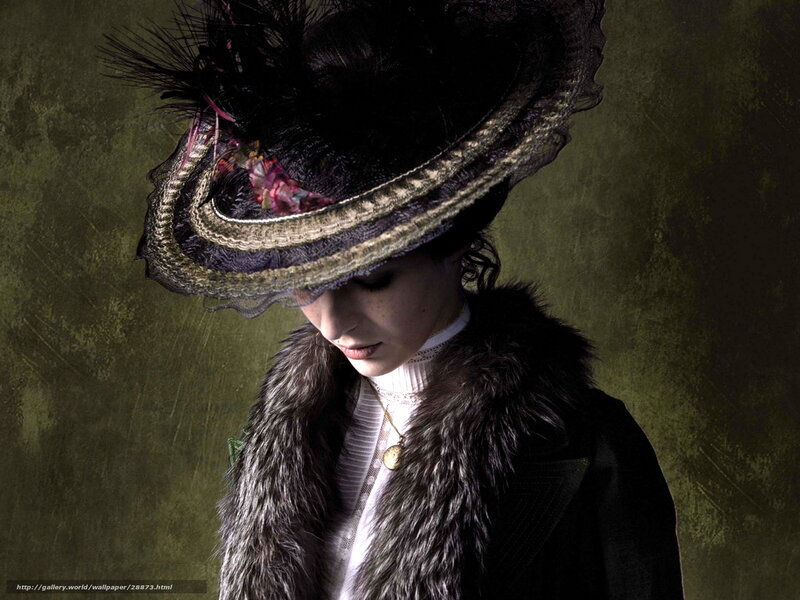 Woman in Vintage Hat — Black