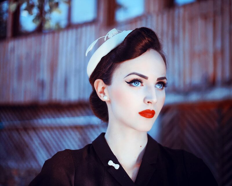 Woman in Vintage Style — White, Dramatic