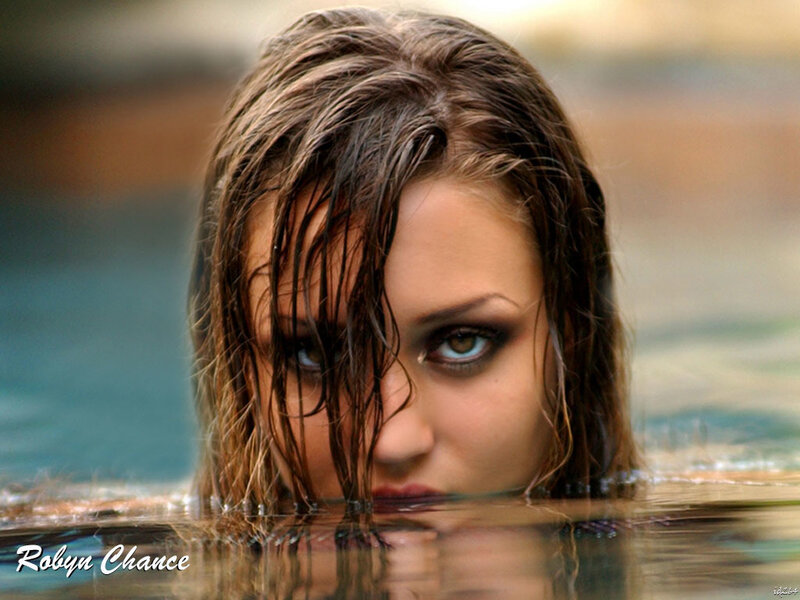 Woman in Water — Brown, Intense
