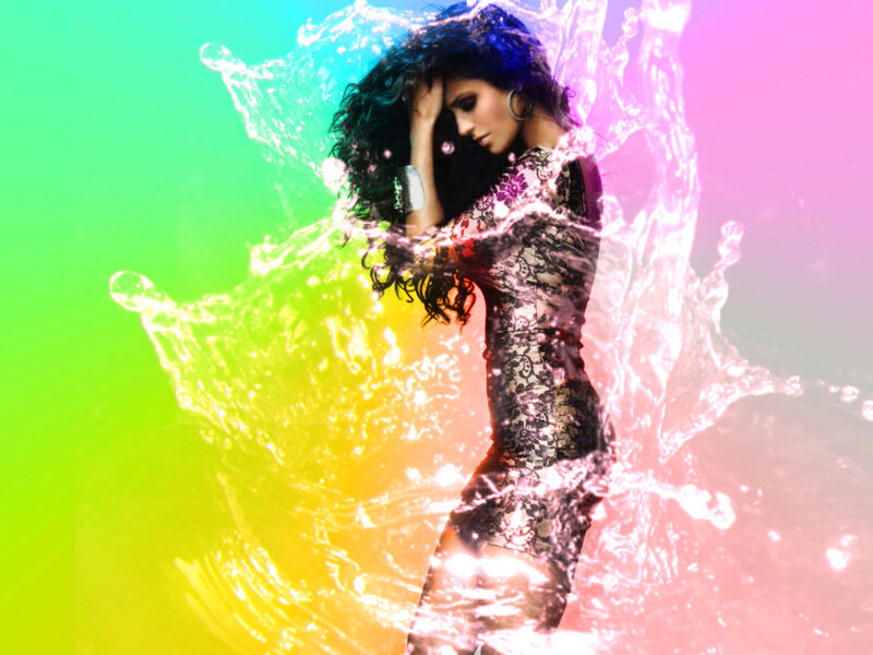 Woman in Water Splash — Green
