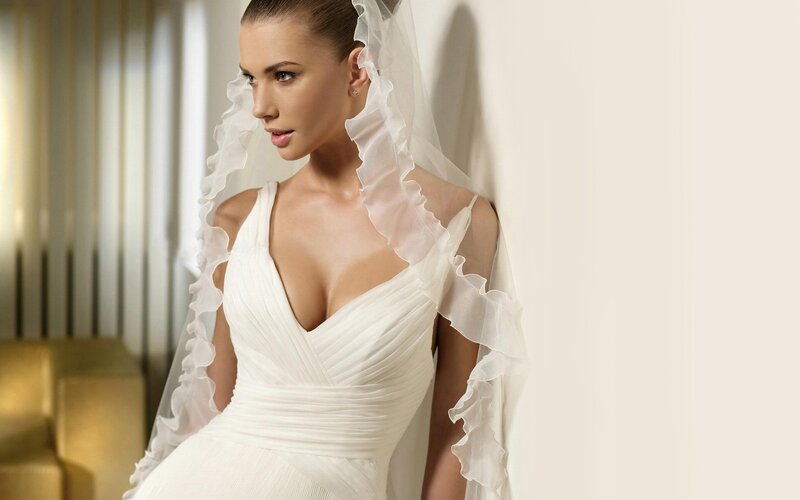 woman in wedding dress