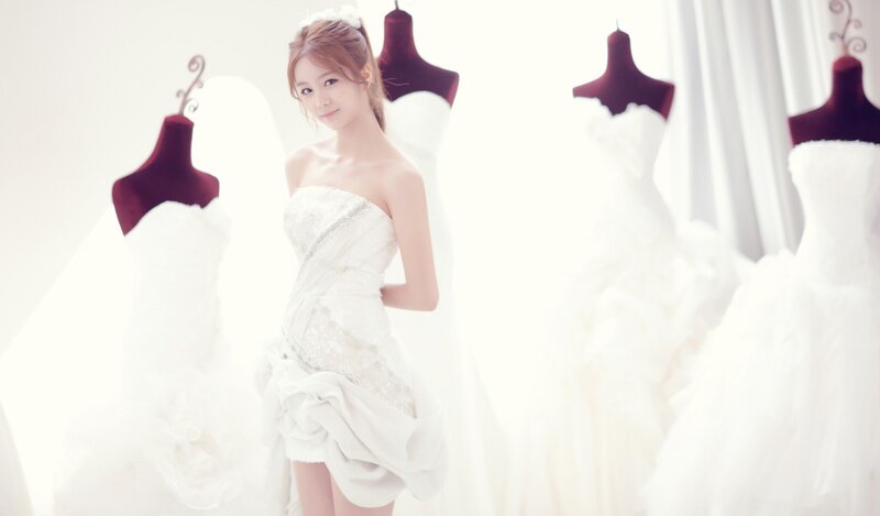 woman in wedding dress