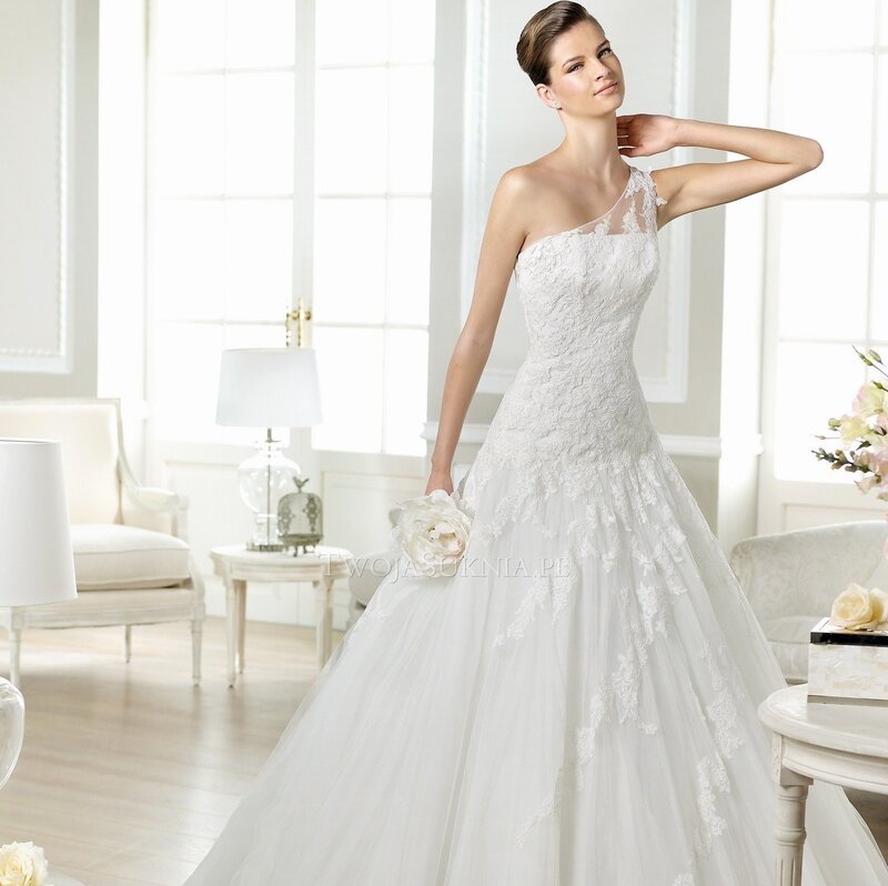Woman in Wedding Dress — White, Serene, Afternoon, Photograph, Flowers, Lamp, Armchair