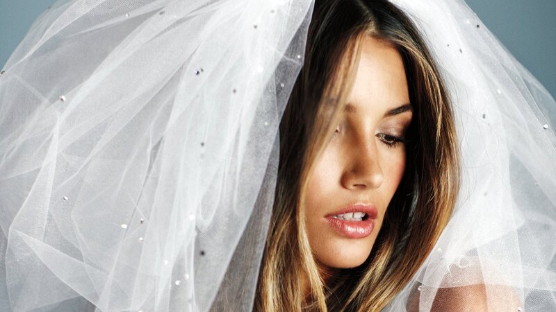 woman in wedding veil