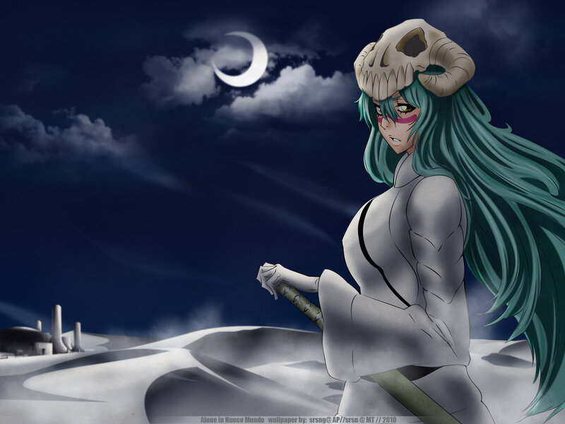 Woman in white armor with skull helmet