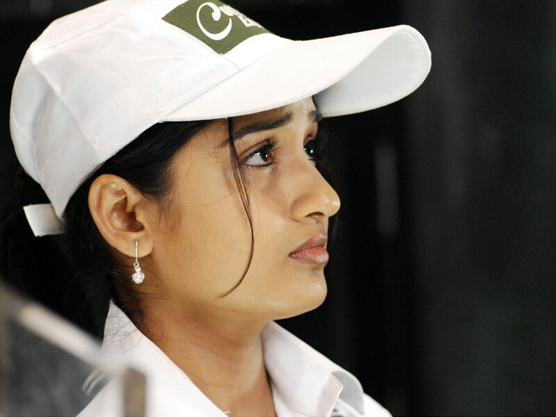 Woman in White Cap — Neutral
