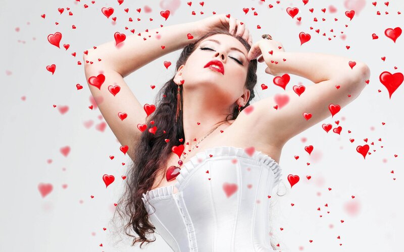 Woman in White Corset — Dreamy