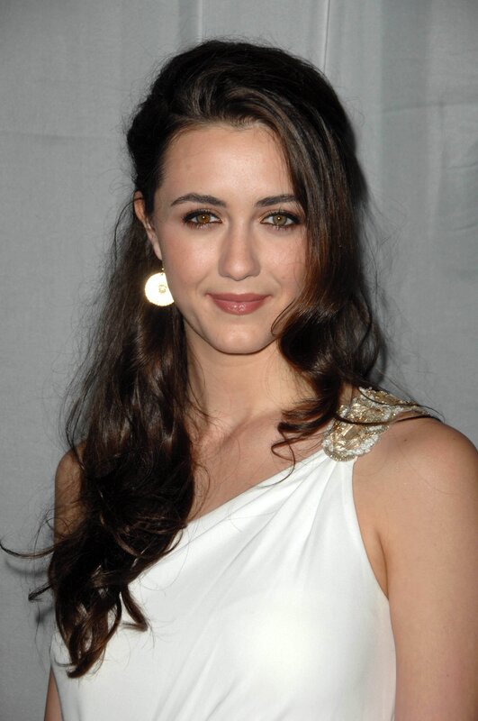 woman in white dress