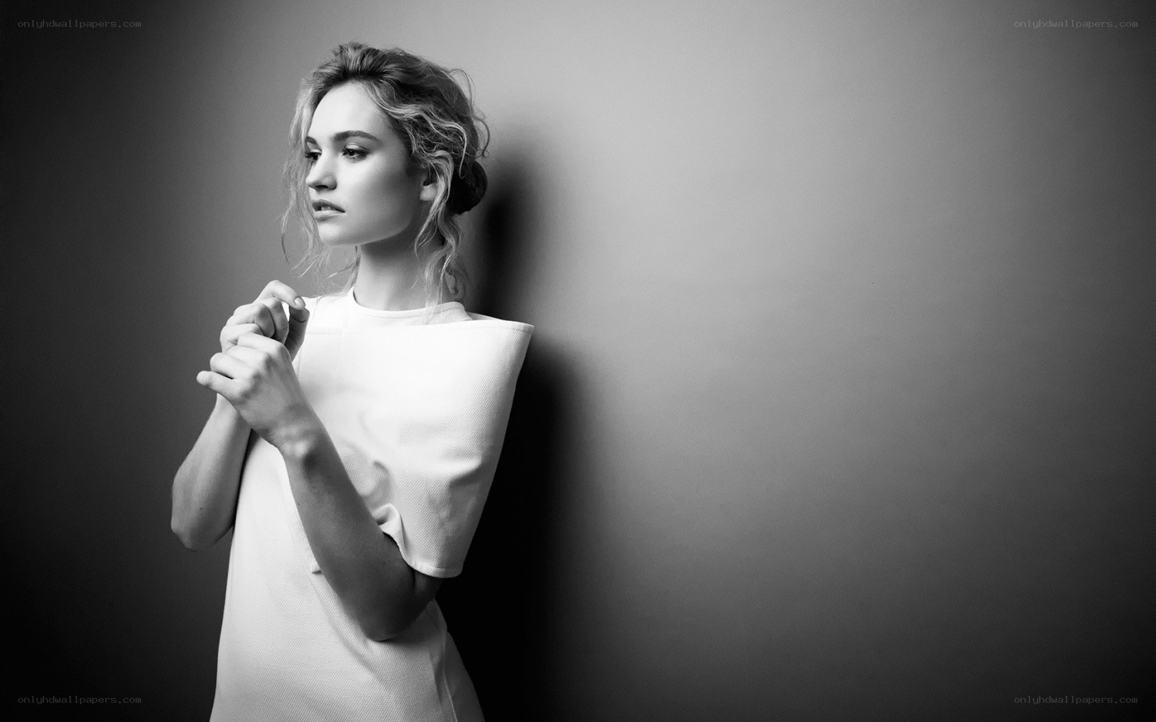 woman in white dress