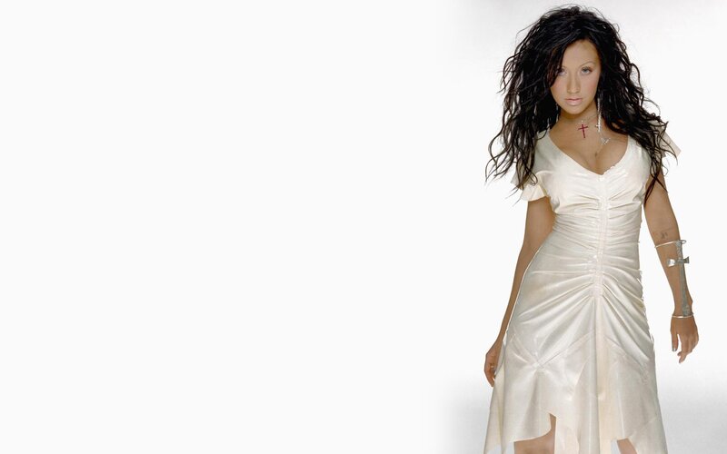 woman in white dress