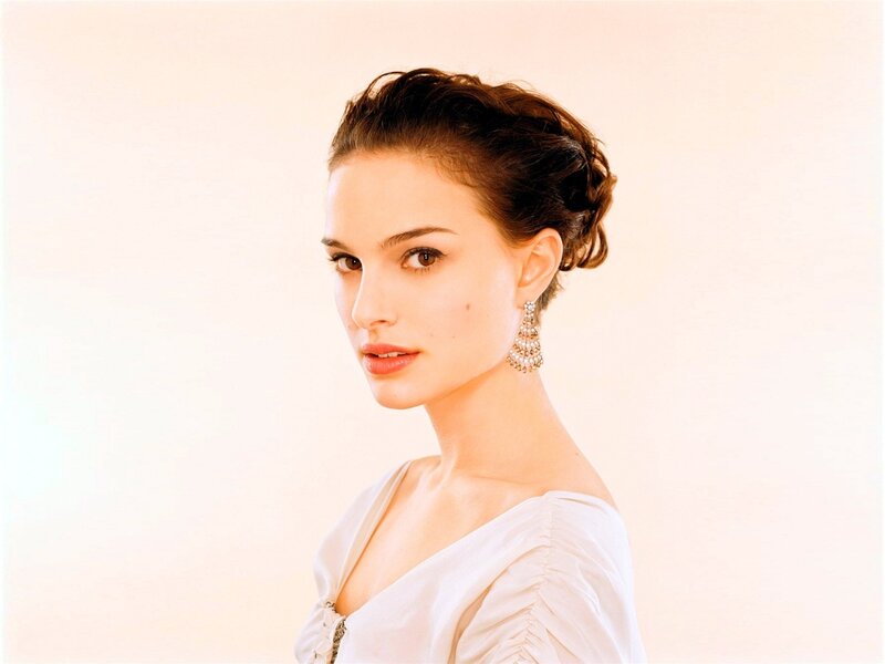 woman in white dress