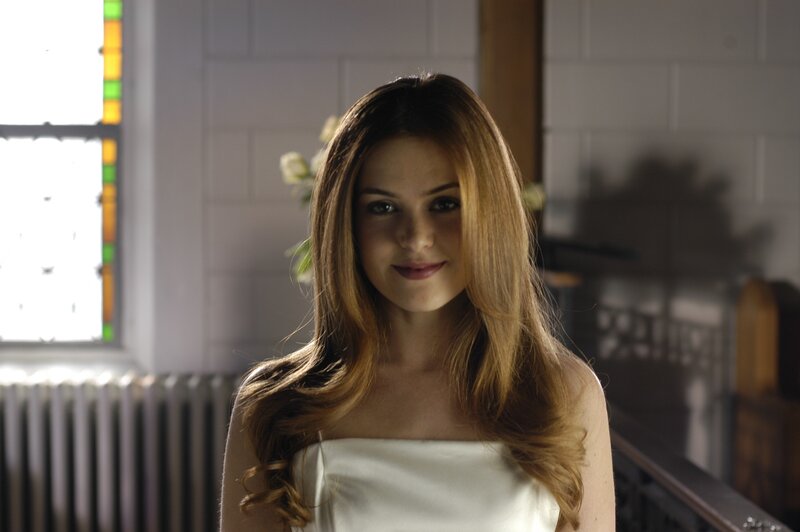 woman in white dress