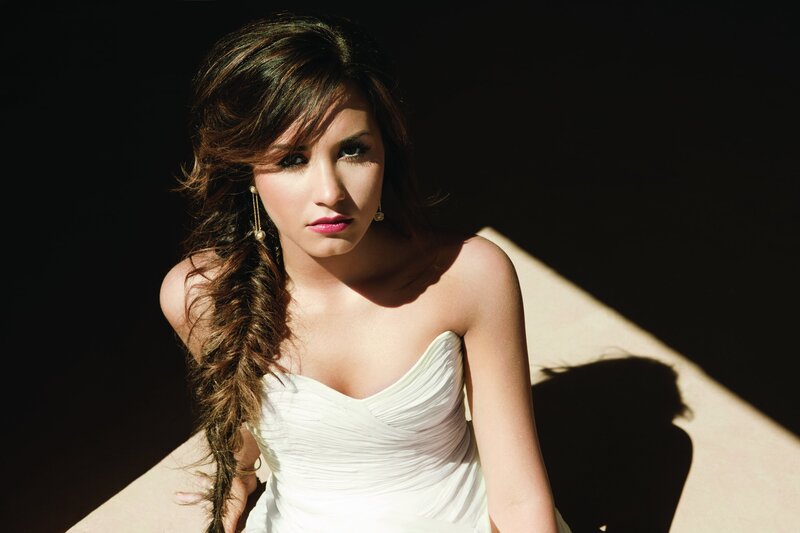woman in white dress