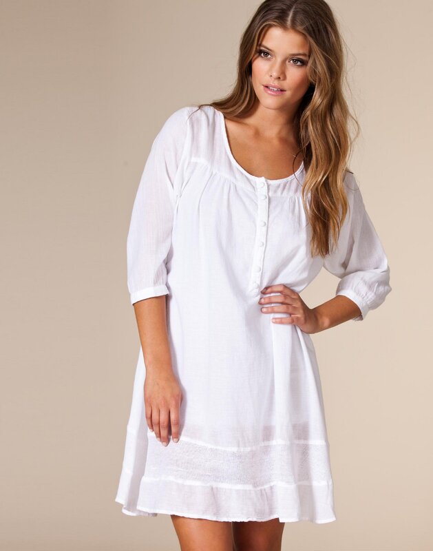 woman in white dress