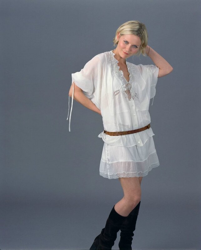 woman in white dress