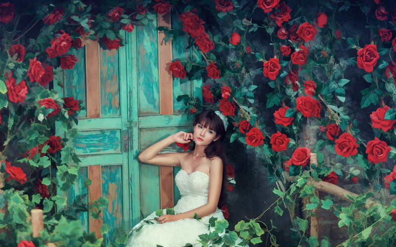 Woman in White Dress — Romantic, Photograph
