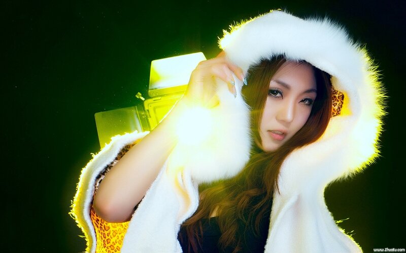 woman in white fur coat