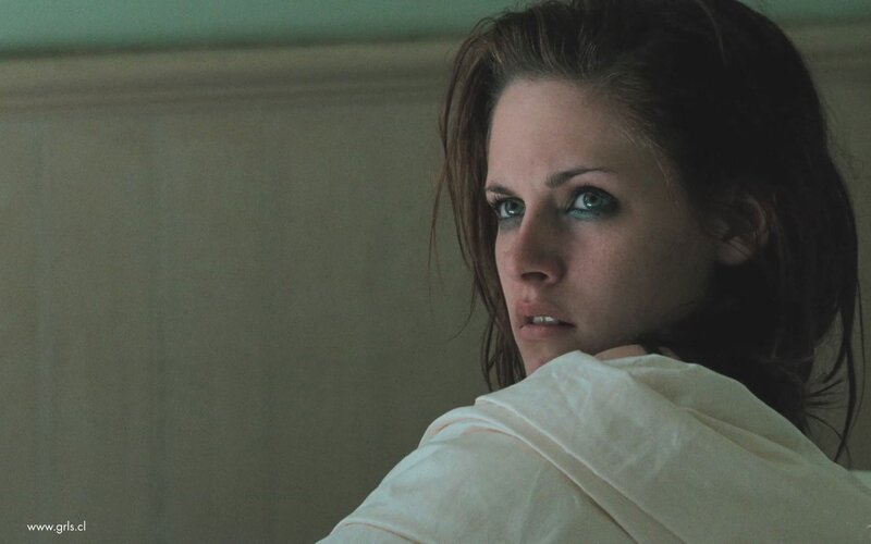 woman in white garment