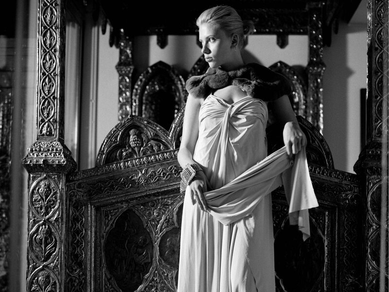 Woman in White Gown — Black