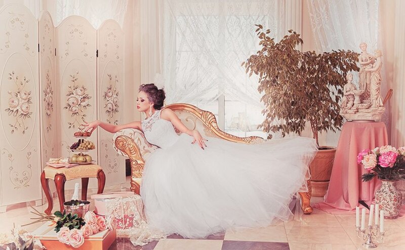 Woman in White Gown — Elegant, Afternoon, Photograph