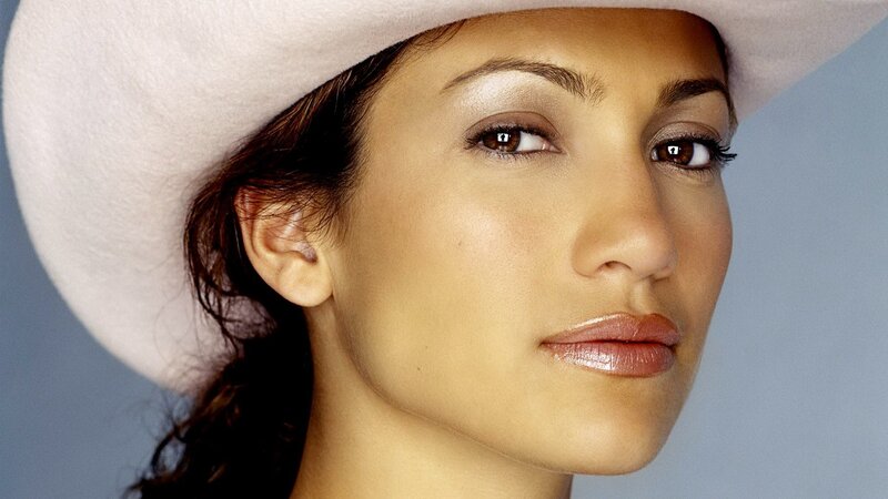 woman in white hat portrait