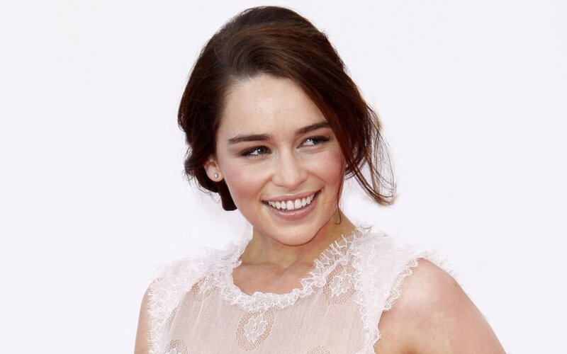 woman in white lace dress