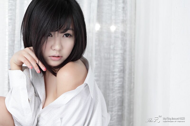 woman in white shirt