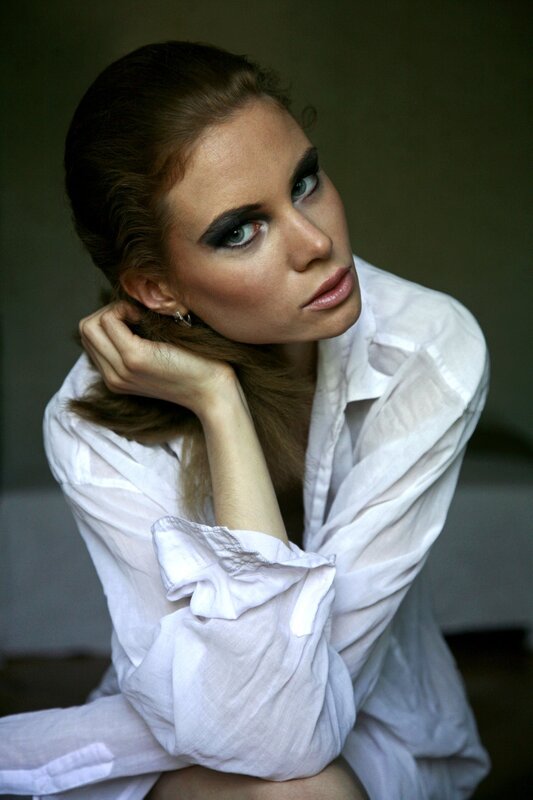 woman in white shirt