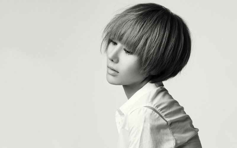 woman in white shirt