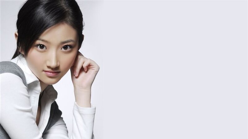 woman in white shirt