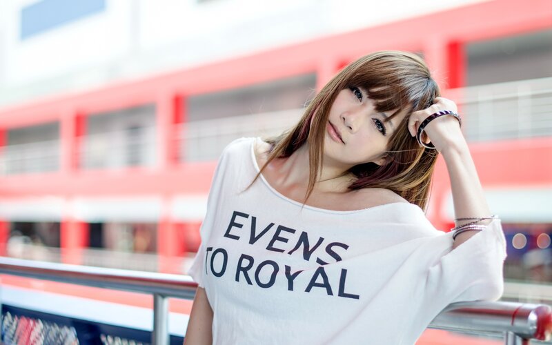woman in white t-shirt