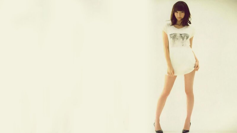 woman in white t-shirt dress