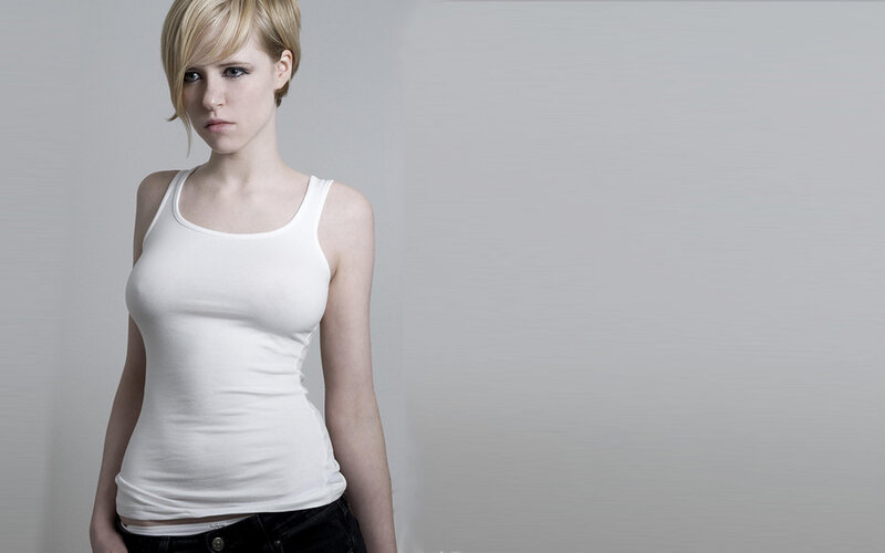 woman in white tank top
