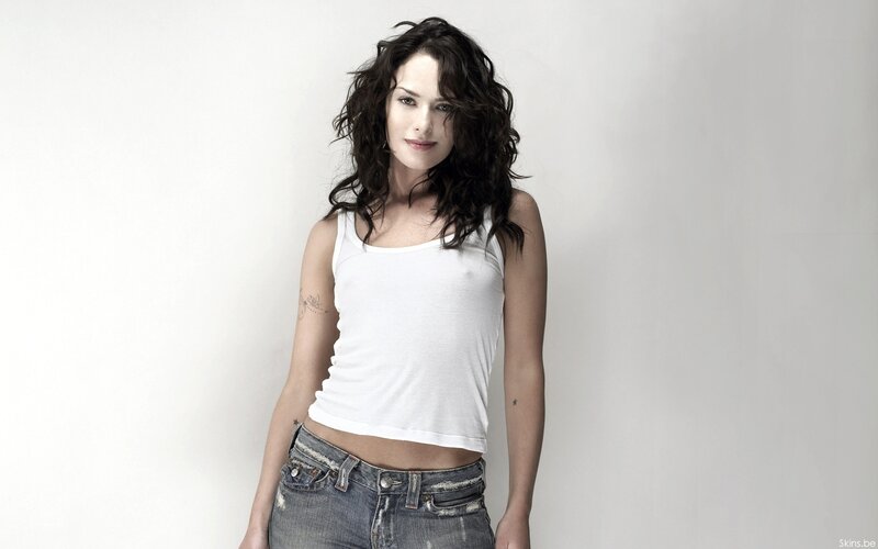 woman in white tank top