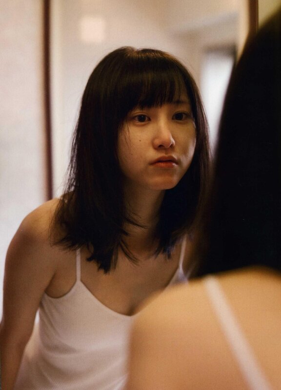 woman in white tank top