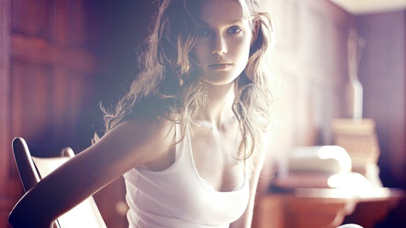 woman in white tank top