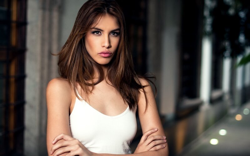 woman in white tank top