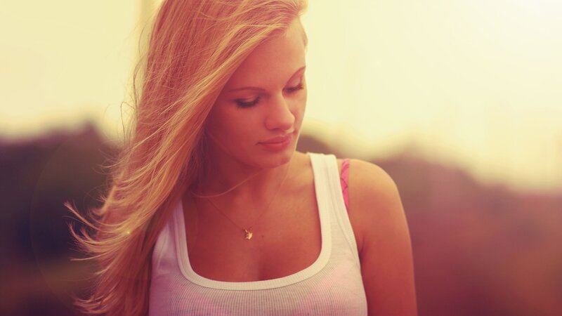 woman in white tank top